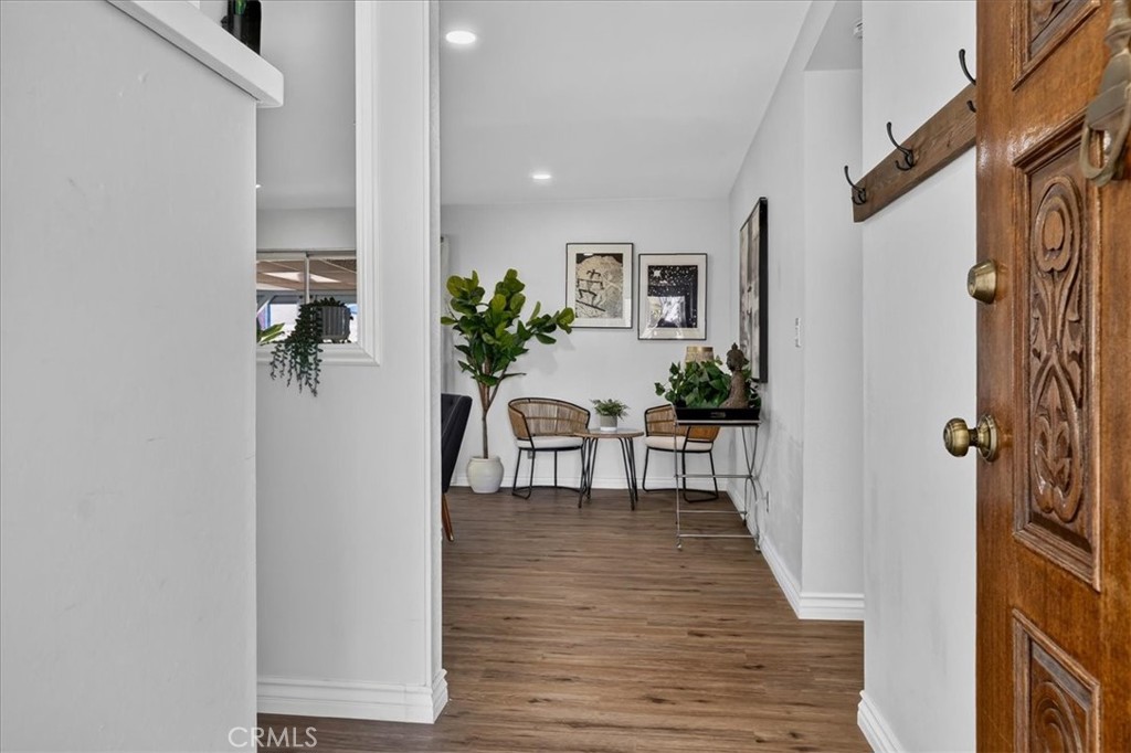 11841 Garnet Property Photo 6