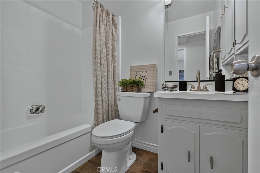 11841 Garnet Property Photo 21