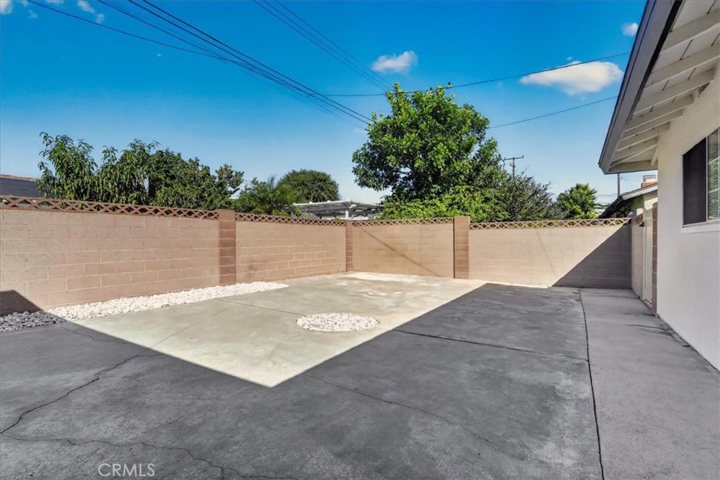 11841 Garnet Property Photo 38