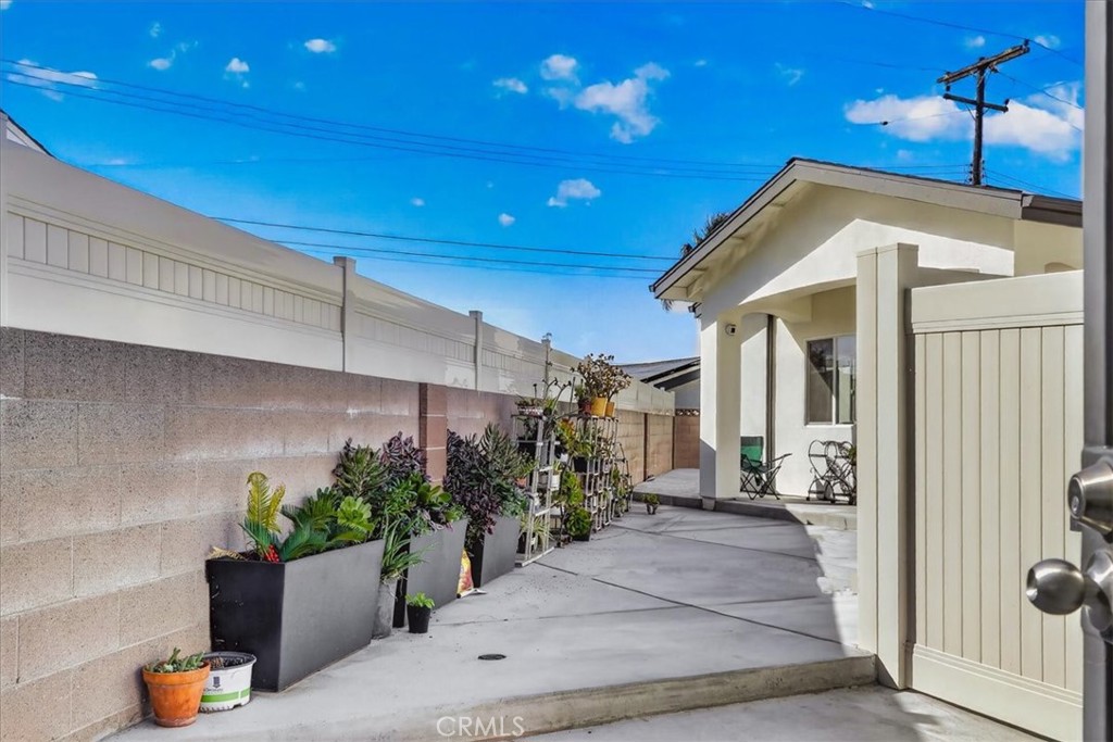 11841 Garnet Property Photo 42