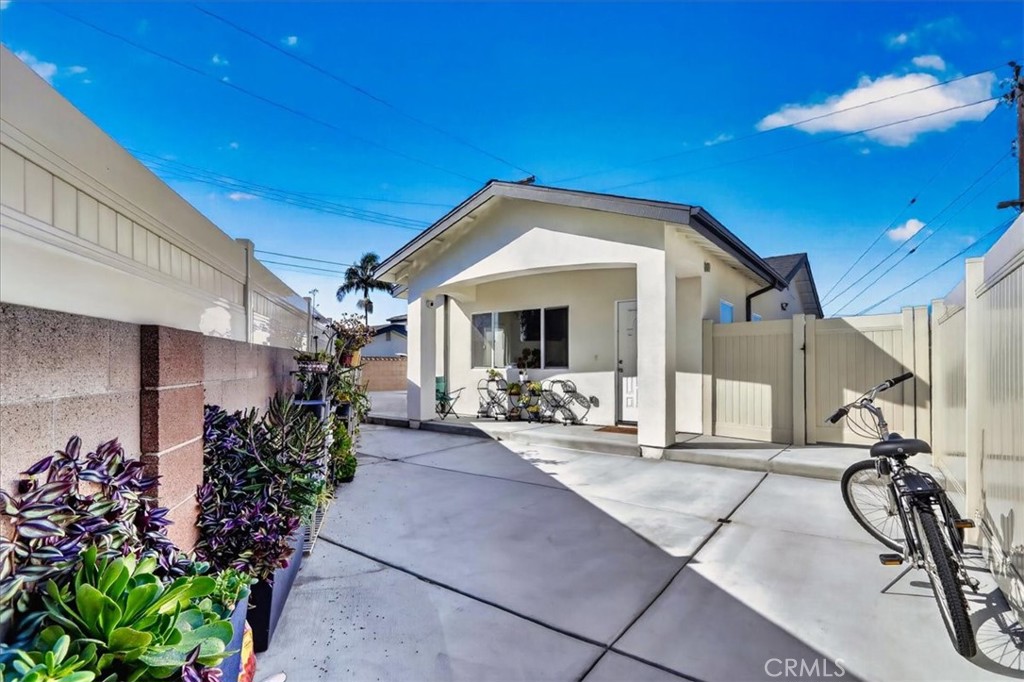 11841 Garnet Property Photo 43