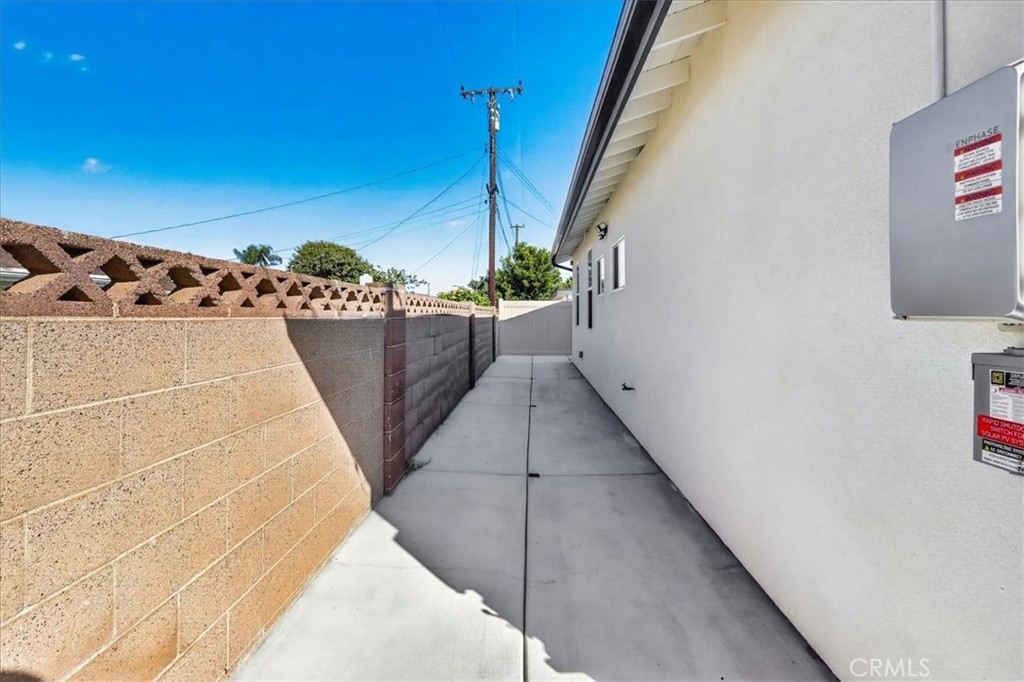 11841 Garnet Property Photo 46