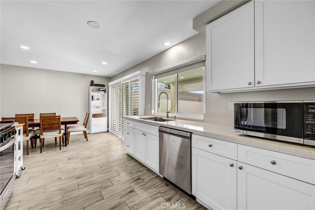 12827 Newhope Property Photo 12
