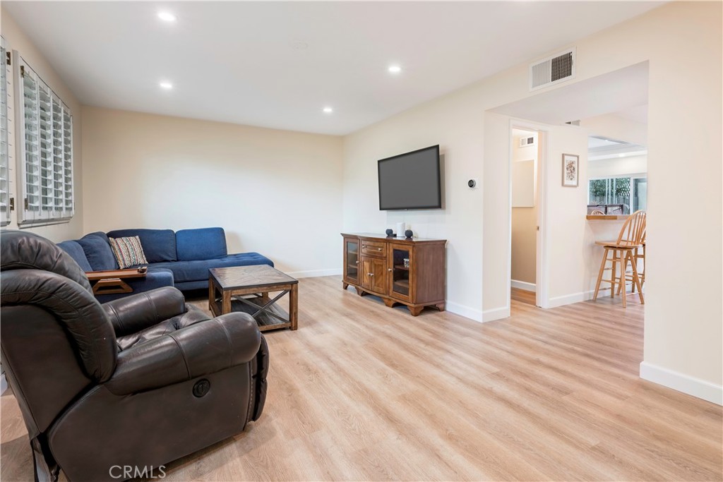 9857 Via Sonoma Property Photo 4
