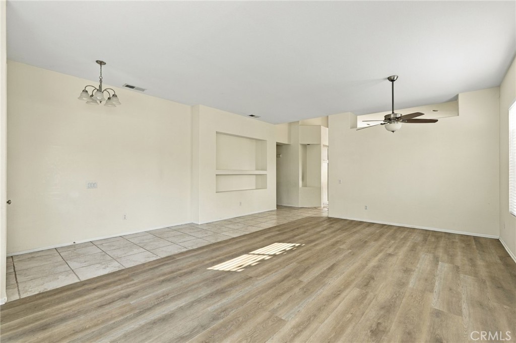 22810 Mountain Ash Property Photo 10