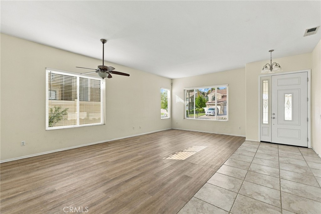 22810 Mountain Ash Property Photo 12
