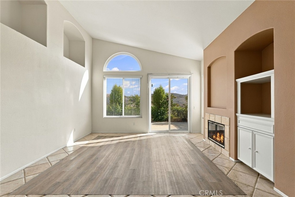22810 Mountain Ash Property Photo 18