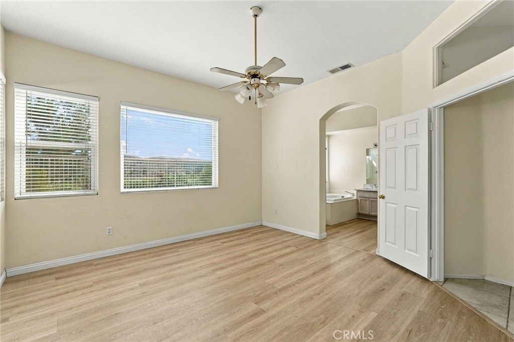 22810 Mountain Ash Property Photo 31