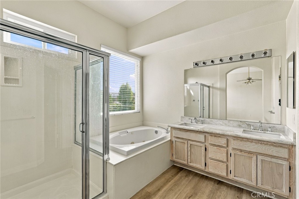 22810 Mountain Ash Property Photo 34