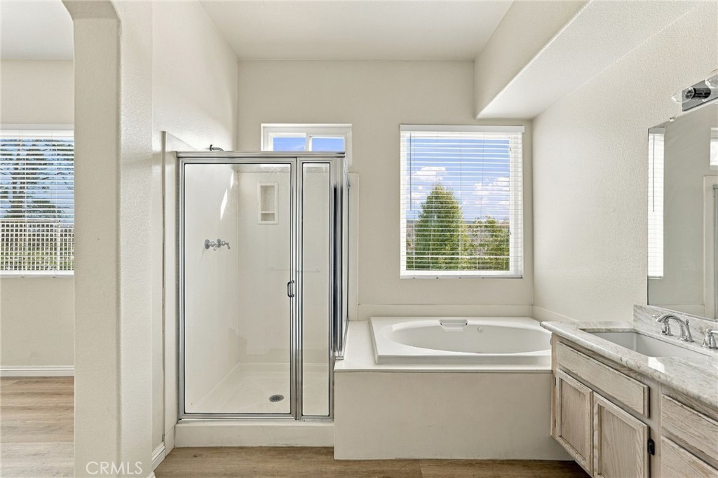 22810 Mountain Ash Property Photo 35