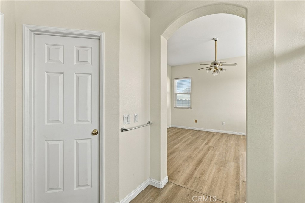 22810 Mountain Ash Property Photo 37