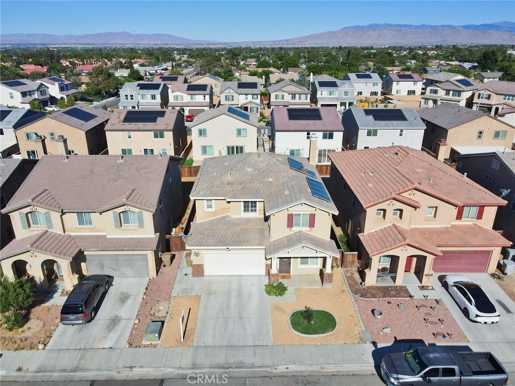 10249 Jennifer Property Photo 2
