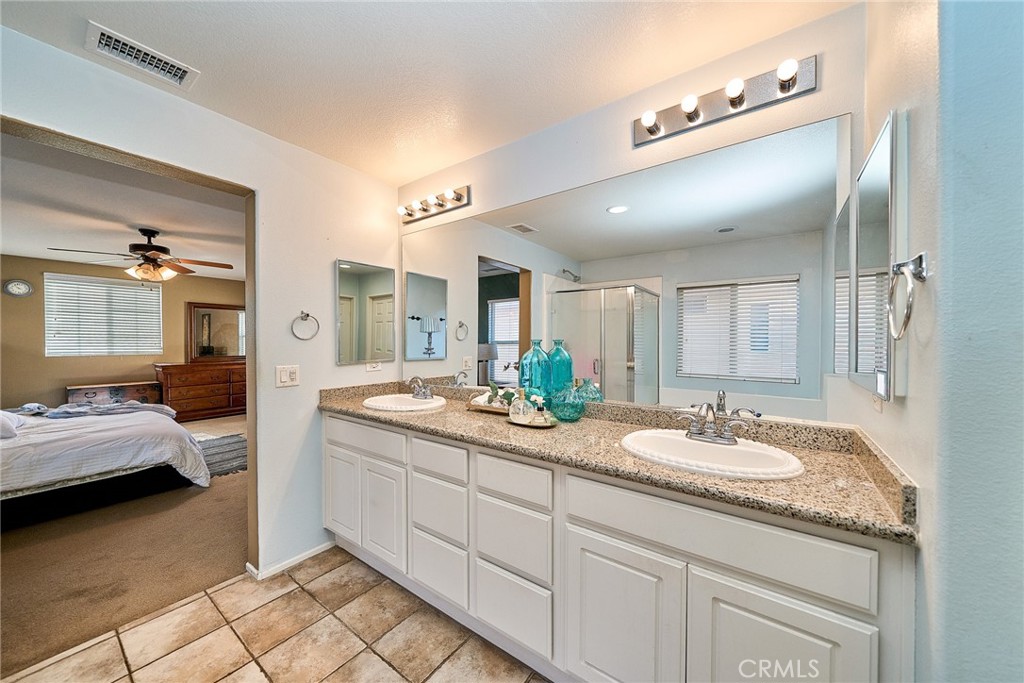 10249 Jennifer Property Photo 26