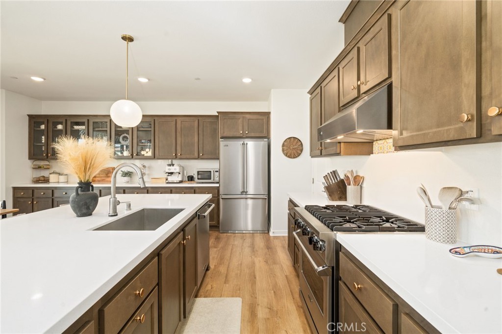 29598 Oakley Court Property Photo 8