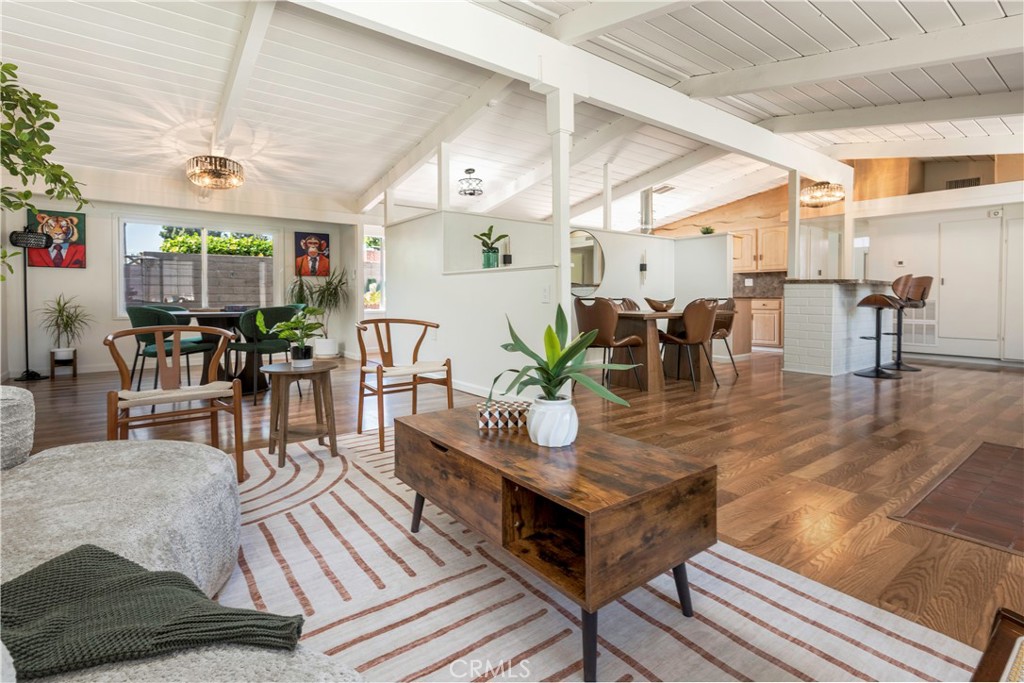 3327 Karen Property Photo 5