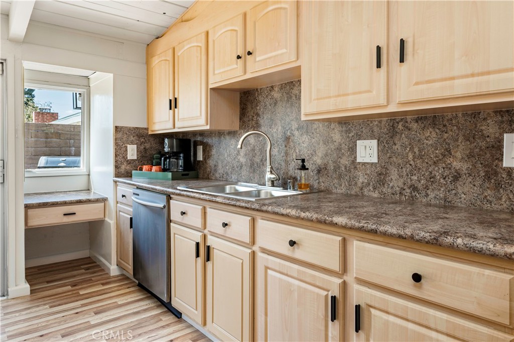 3327 Karen Property Photo 12