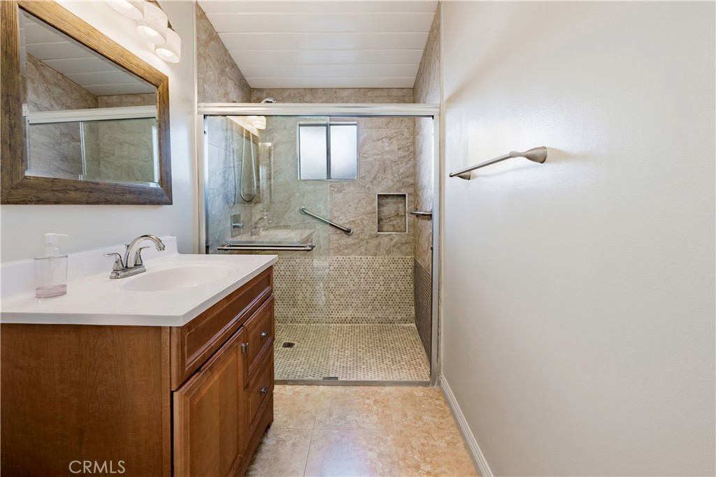 3327 Karen Property Photo 15