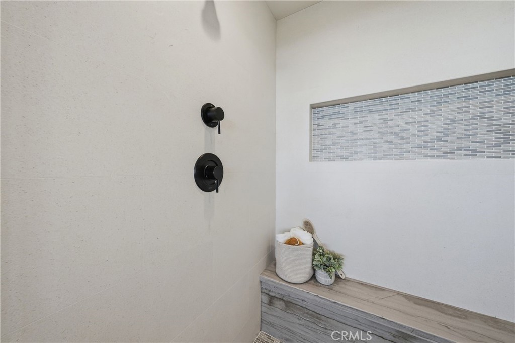 17 Ponte Property Photo 35
