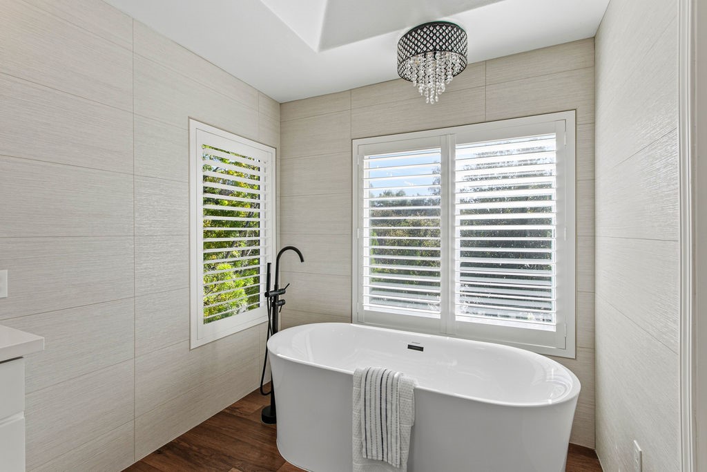 6 Mahogany Property Photo 22