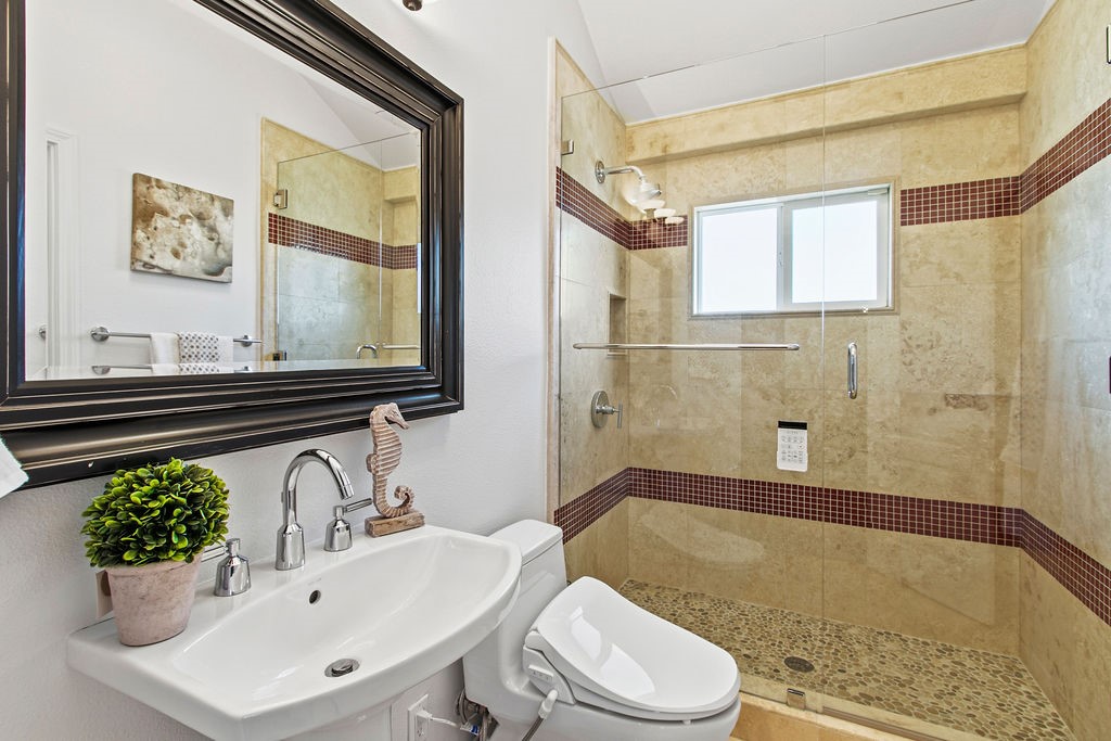 6 Mahogany Property Photo 27