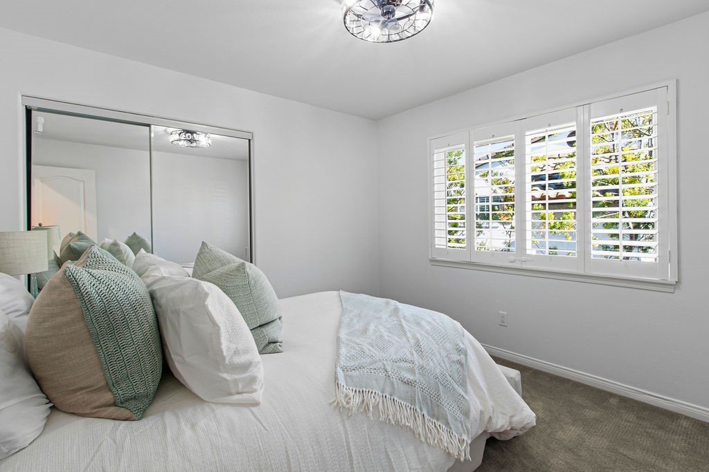 6 Mahogany Property Photo 33