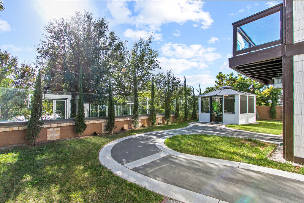 6 Mahogany Property Photo 56