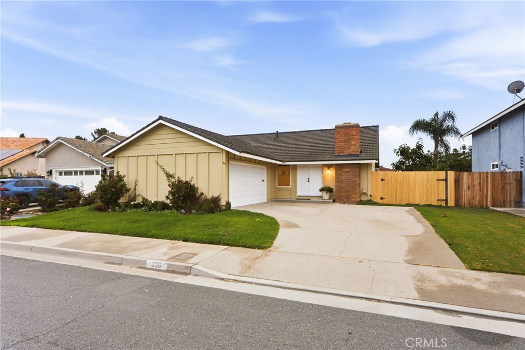 226 Plum Property Photo 1