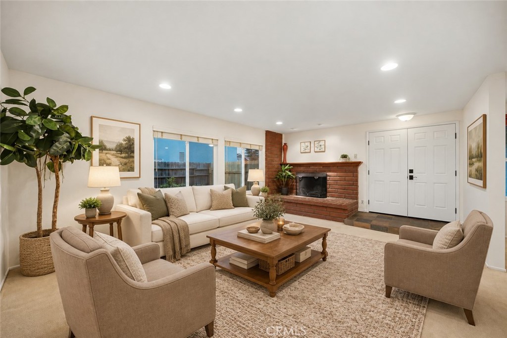 226 Plum Property Photo 2
