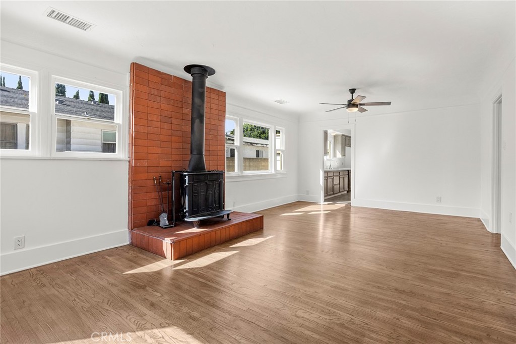 3439 California Avenue Property Photo 5