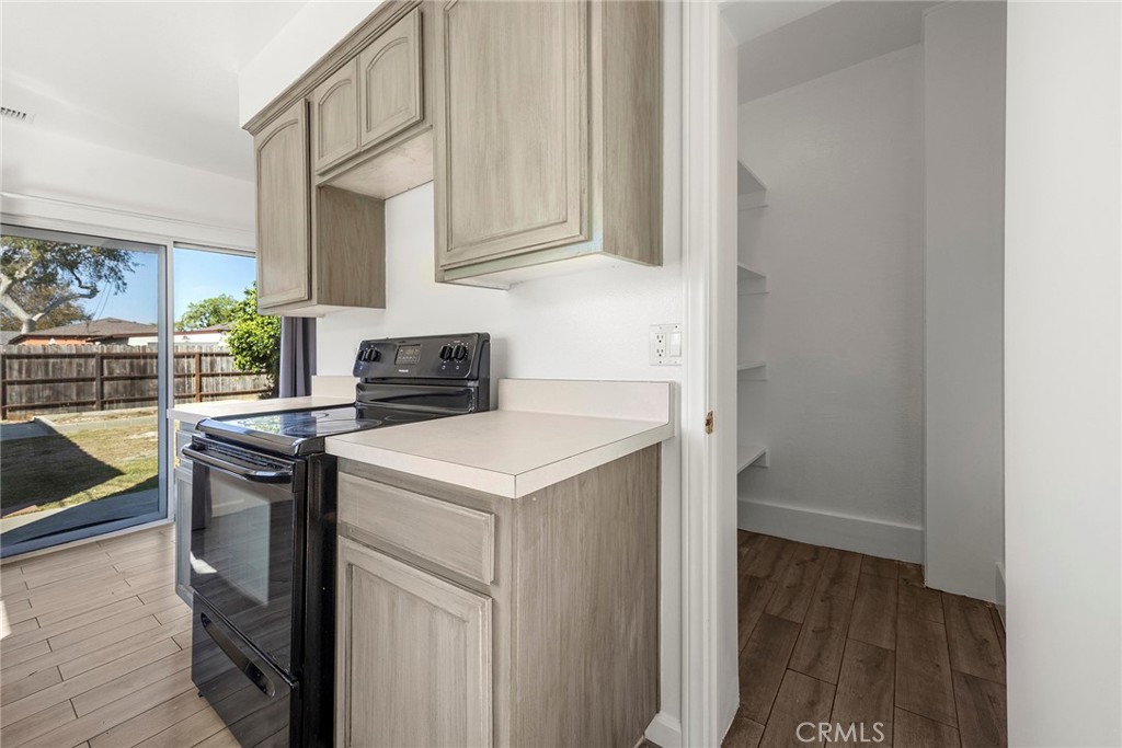 3439 California Avenue Property Photo 16