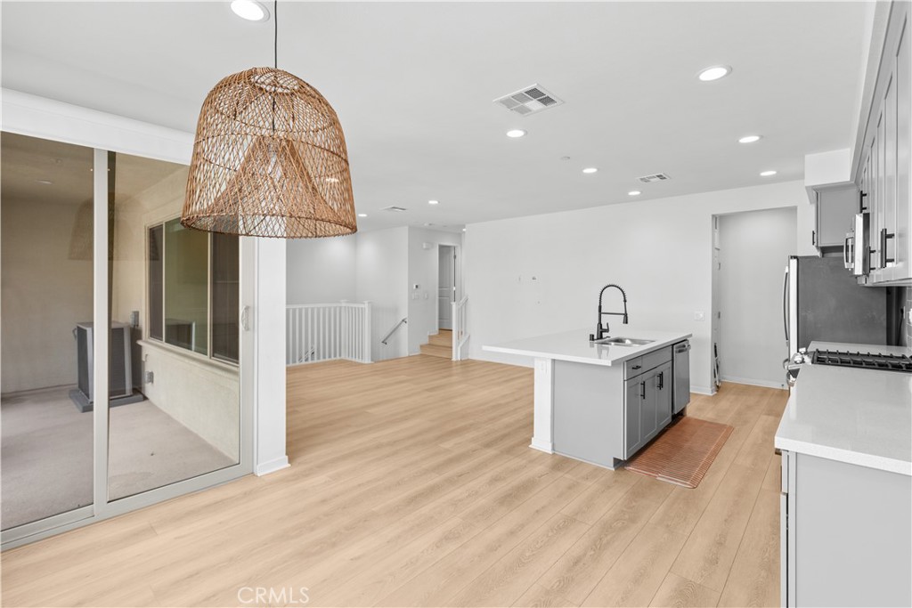 604 White Oaks Property Photo 8