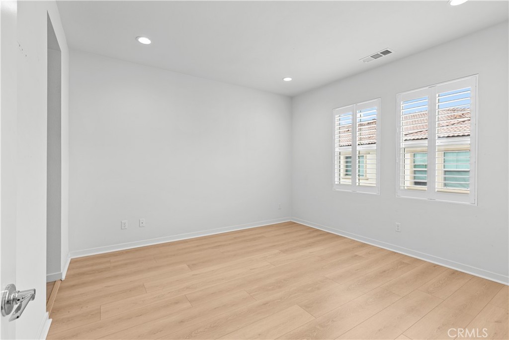 604 White Oaks Property Photo 13