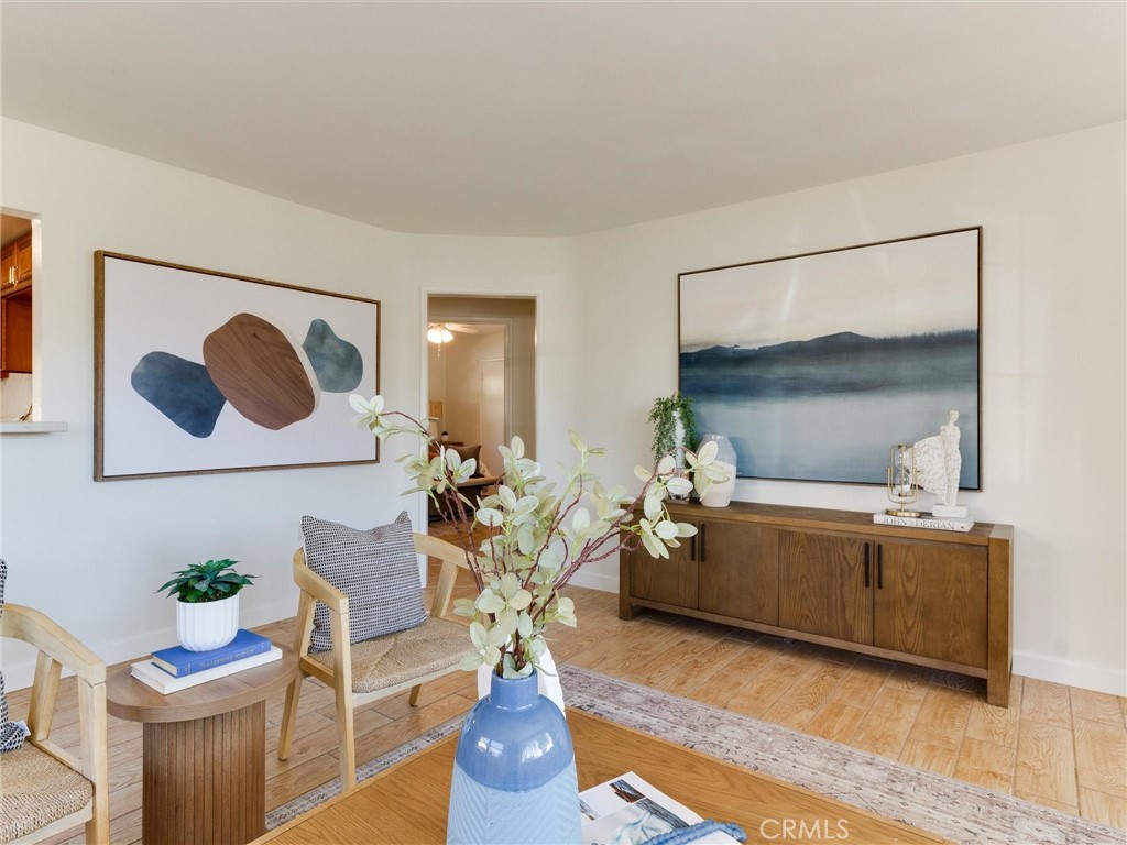 1227 Grove Property Photo 7