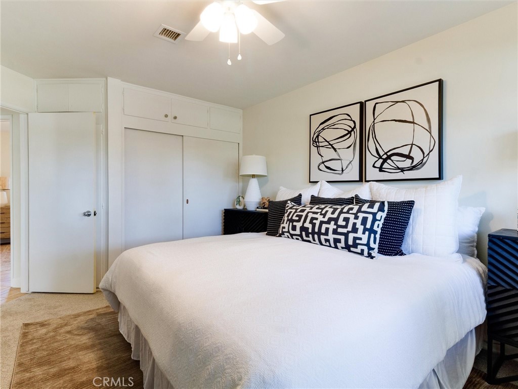 1227 Grove Property Photo 12