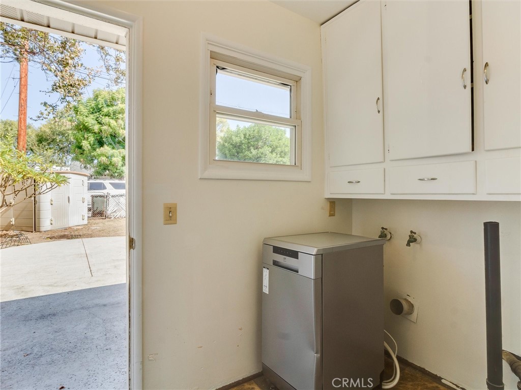 1227 Grove Property Photo 20