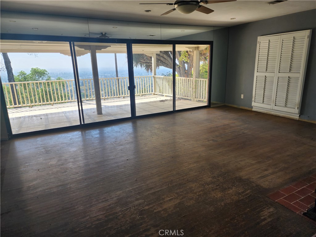 502 Mesa Property Photo 2