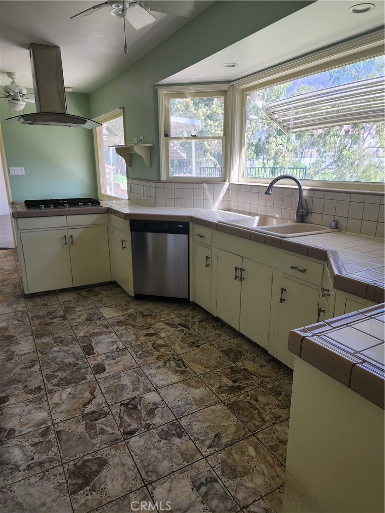 502 Mesa Property Photo 6