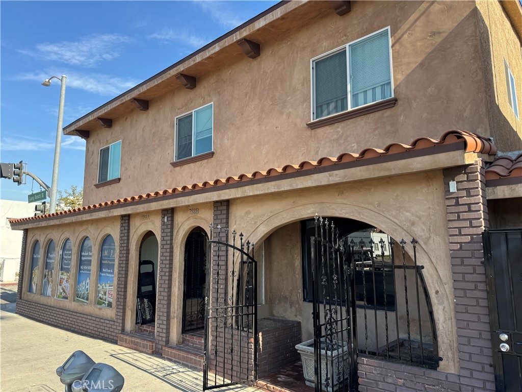 758 Long Beach Blvd. B Property Photo 1