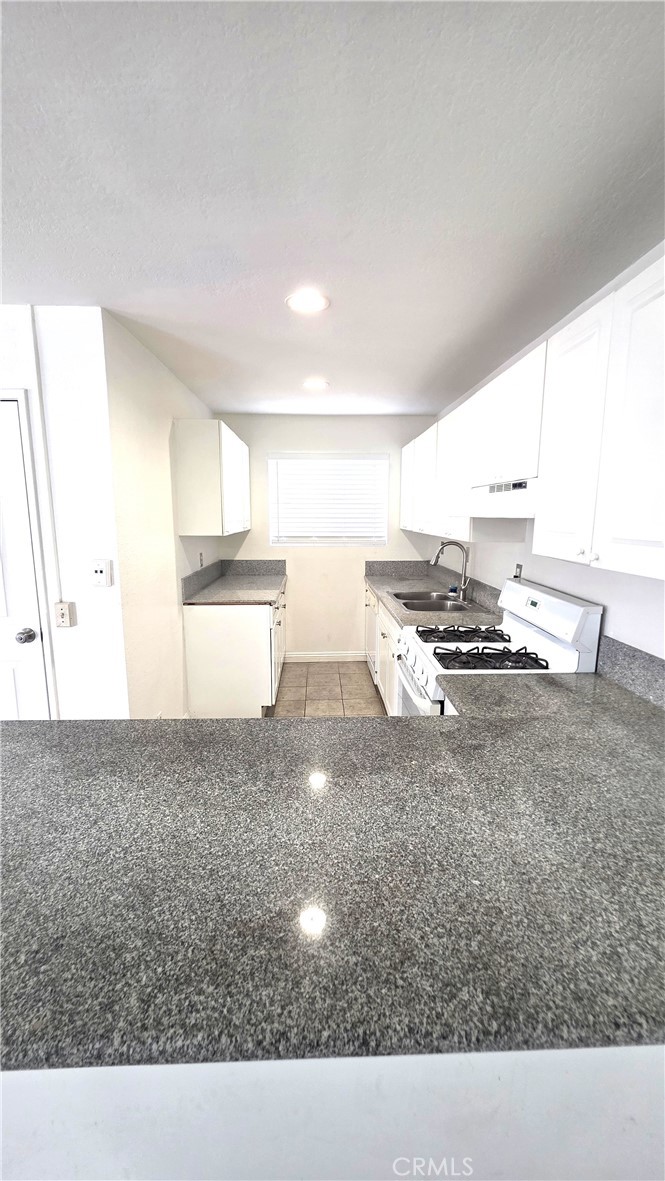 6512 Fullerton Ave #a Property Photo 4