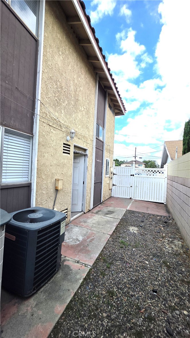 6512 Fullerton Ave #a Property Photo 14