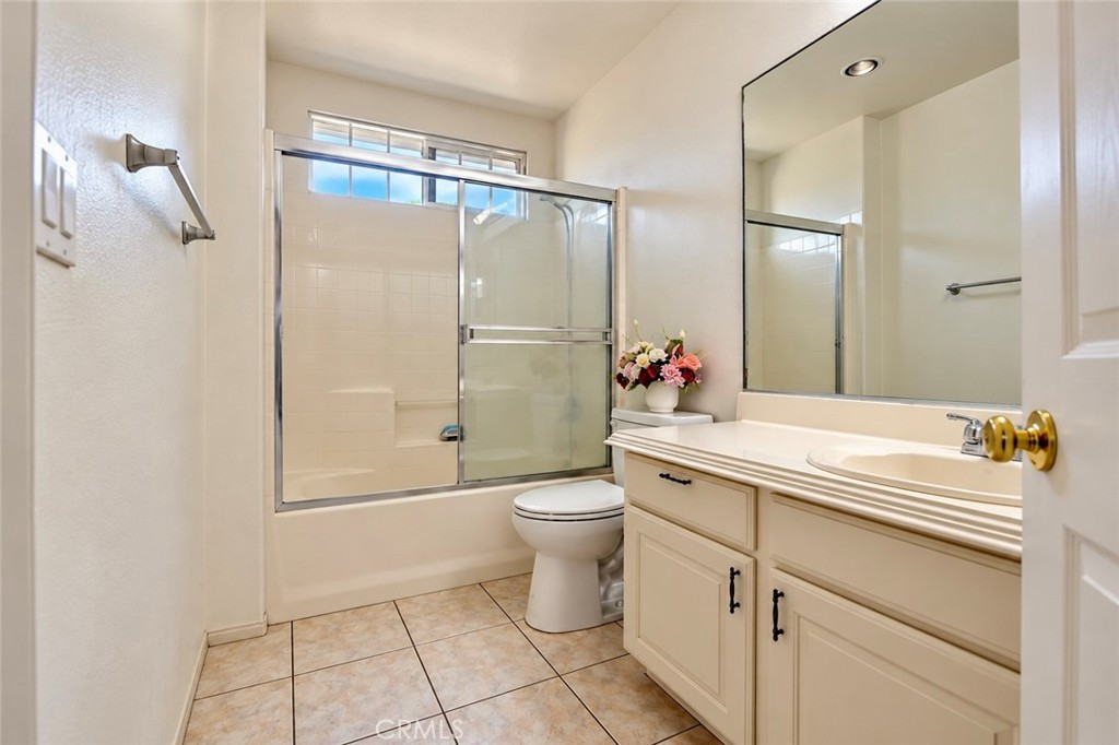 309 Summer Lane Property Photo 8