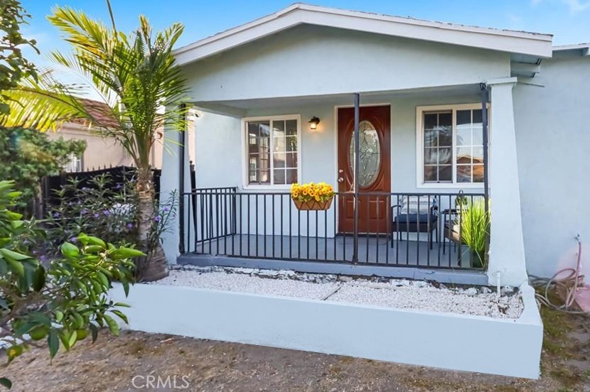 1612 W 71st Street Property Photo 2
