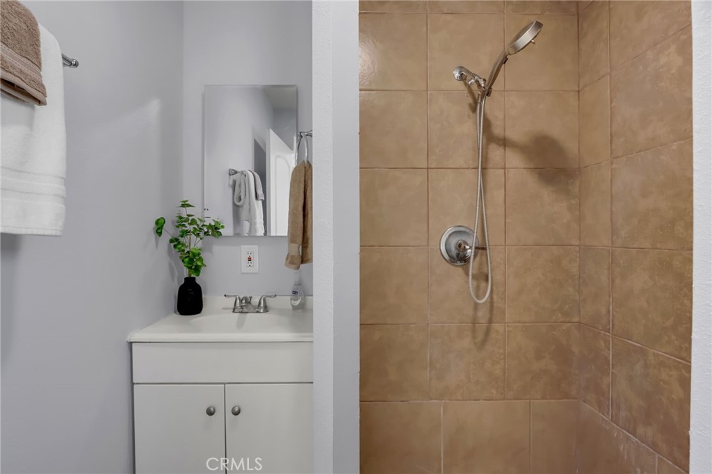 1612 W 71st Street Property Photo 50