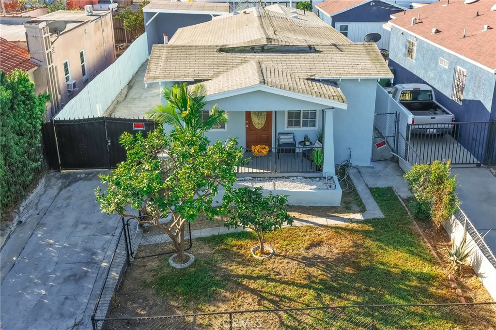 1612 W 71st Street Property Photo 57