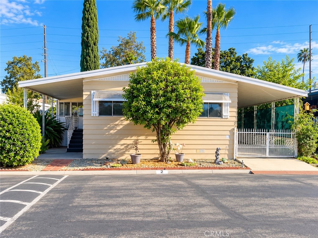 9391 California Avenue 2 Property Photo 1