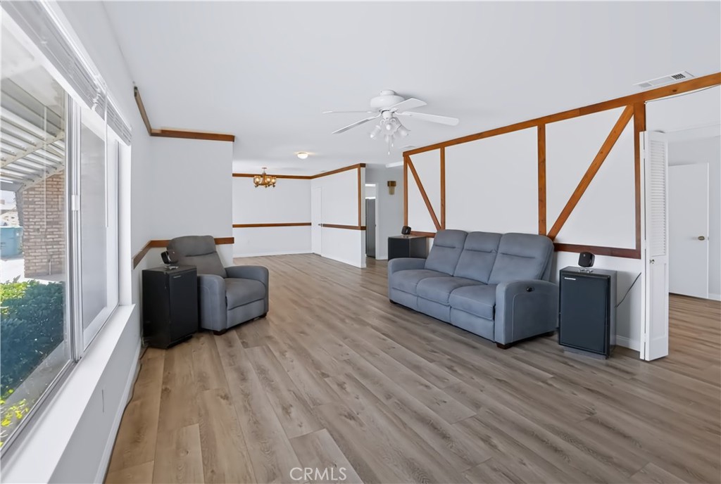 27383 Embassy Property Photo 5