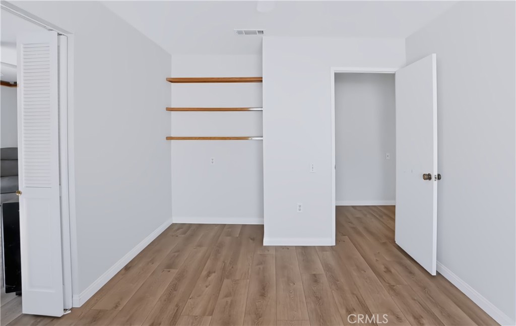 27383 Embassy Property Photo 14