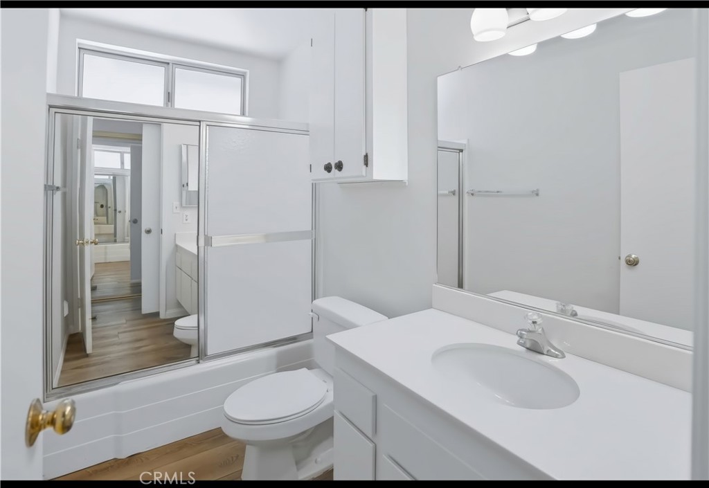 27383 Embassy Property Photo 21