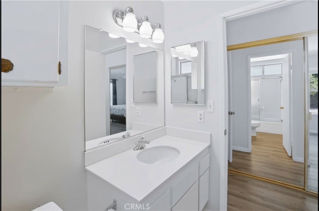 27383 Embassy Property Photo 22