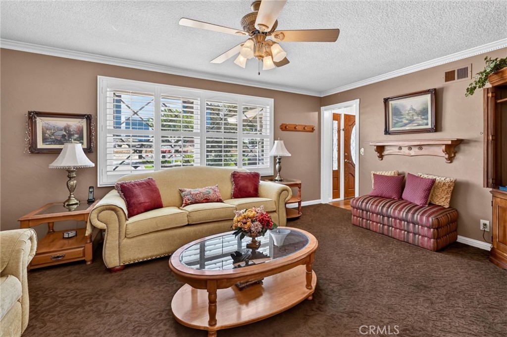 10248 Redwood Avenue Property Photo 5